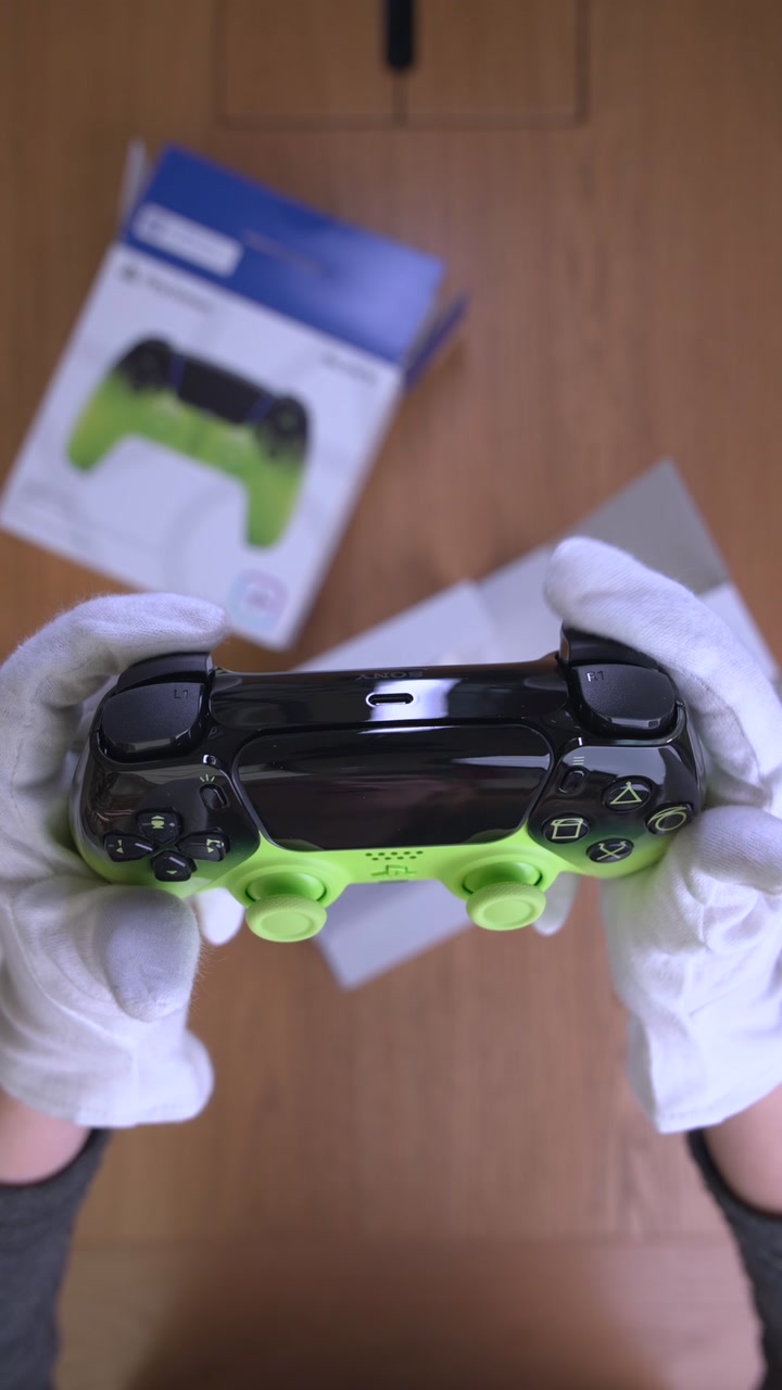 DualSense Remix Green