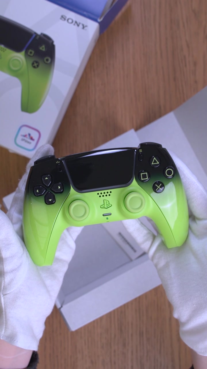 DualSense Remix Green