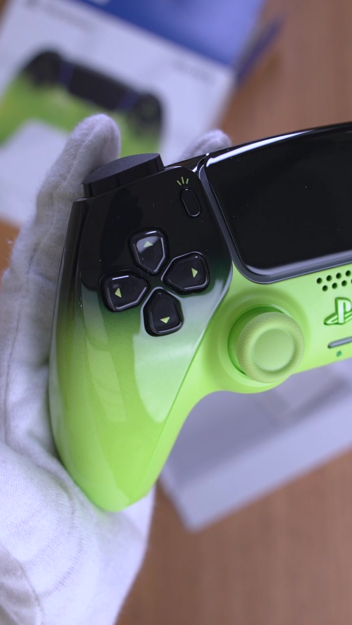 DualSense Remix Green