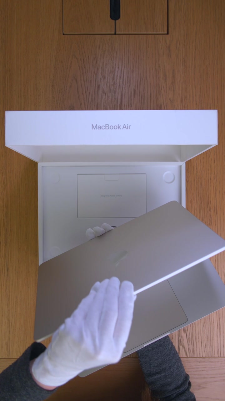 Apple MacBook Air 13 (2026) M5 Starlight