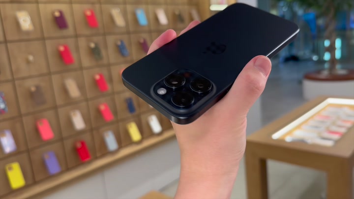 iPhone 15 Pro Max Blue Titanium