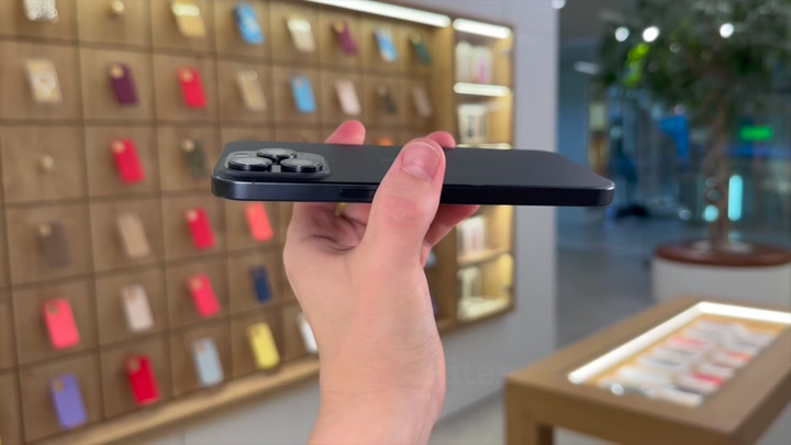iPhone 15 Pro Max Blue Titanium