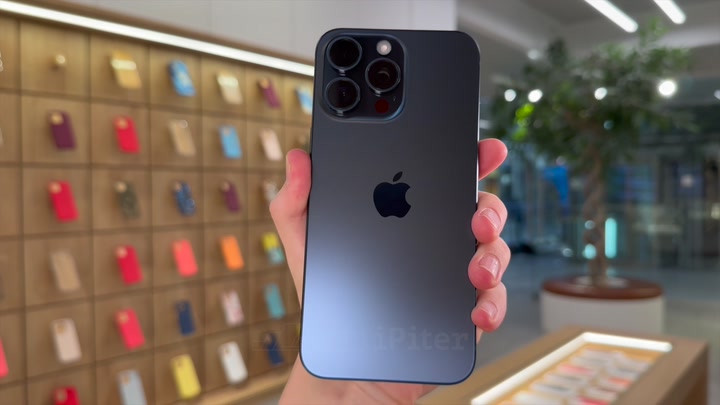 iPhone 15 Pro Max Blue Titanium