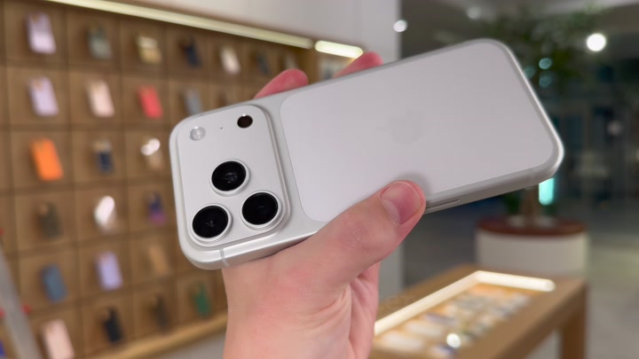 iPhone 17 Pro Silver